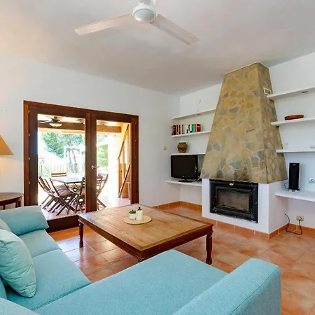 In San Rafael Sleeps 12 Villa San Antonio