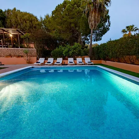 Villa In San Rafael Sleeps 12